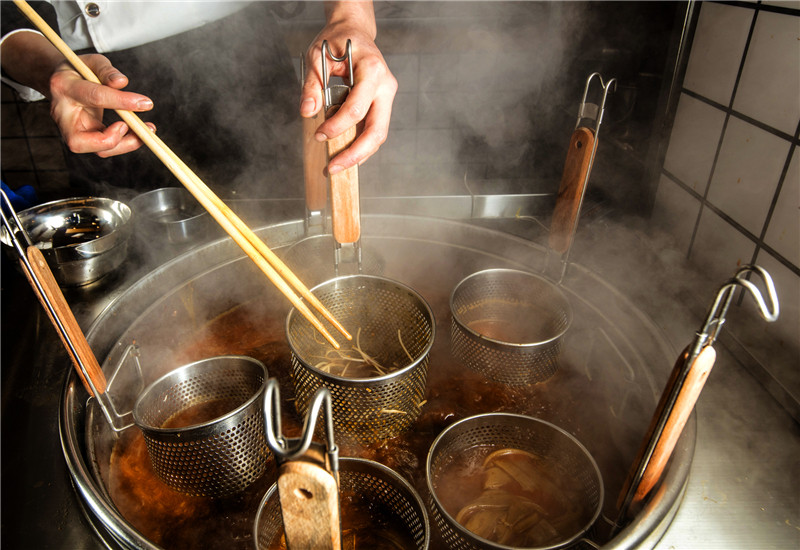 ?串串香門店應該怎么做廣告？活動方面怎么推廣？