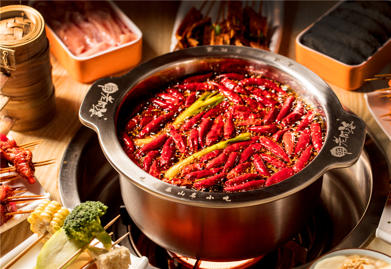 串串香配香油碟